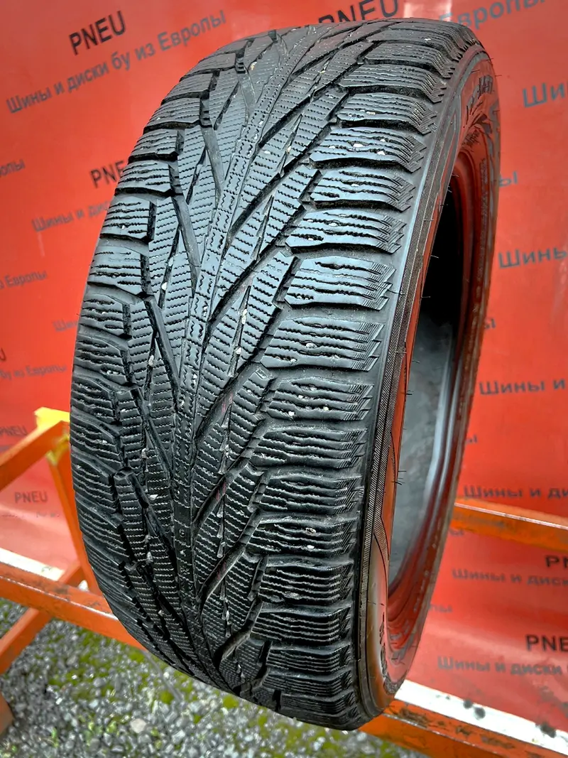 Б/у шина 235/55 R18 Nokian Hakkapeliitta R2 SUV