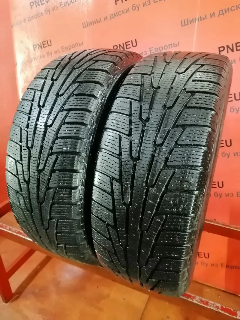Пара б/у шин 235/55 R18 Nokian Hakkapeliitta R SUV