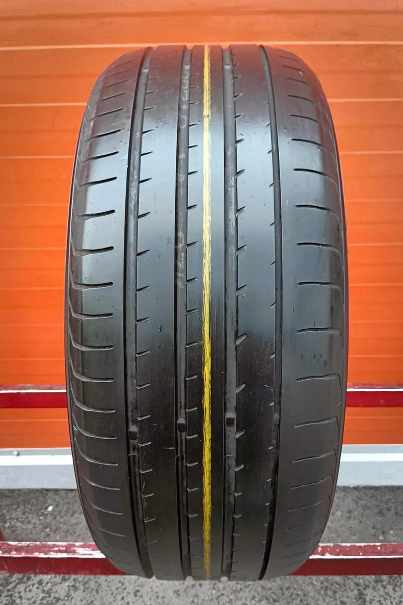 Б/у шина 235/55 R18 Yokohama Advan Sport V105