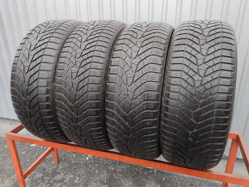 Комплект б/у шин 235/55 R18 Yokohama W.drive V905