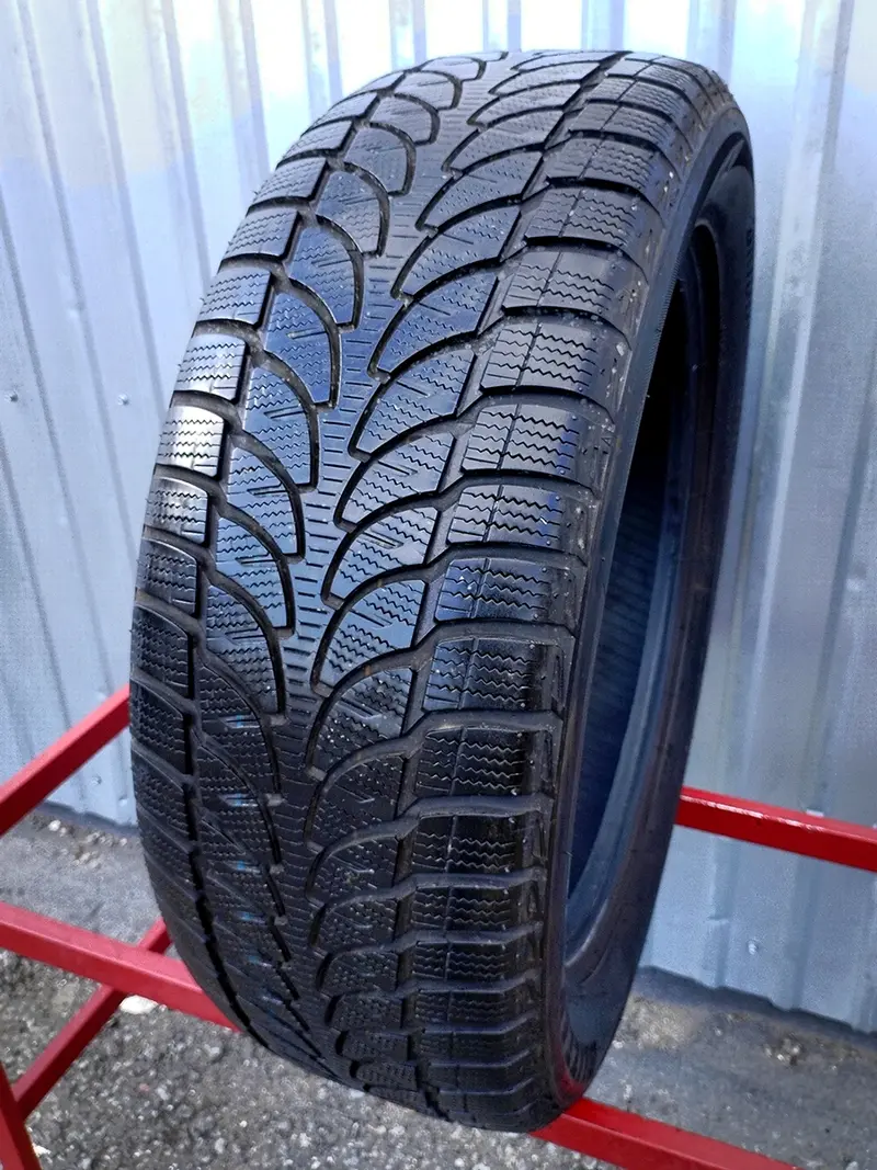 Б/у шина 235/55 R19 Bridgestone Blizzak LM-80 EVO