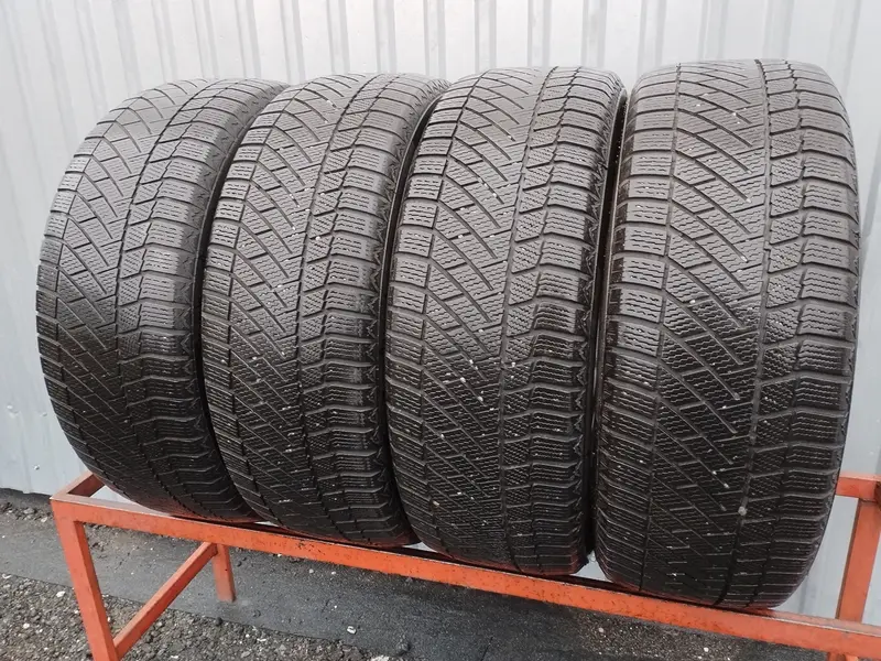 Комплект б/у шин 235/55 R19 Continental ContiVikingContact 6 SUV