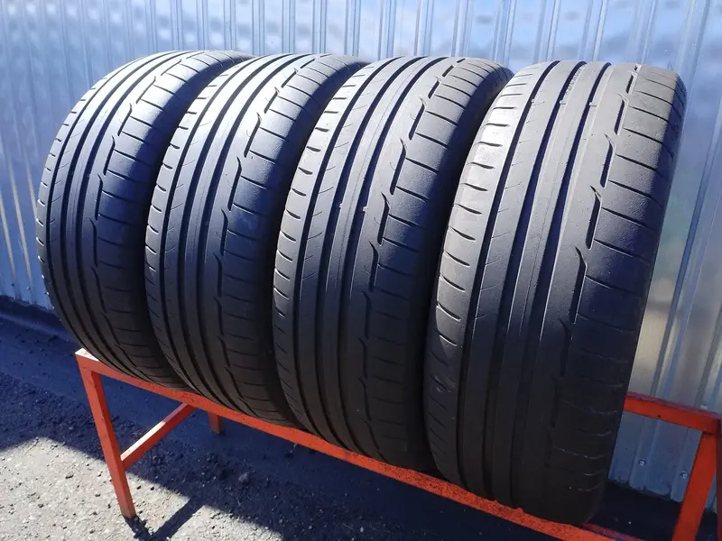 Комплект б/у шин 235/55 R19 Dunlop SP Sport Maxx GT