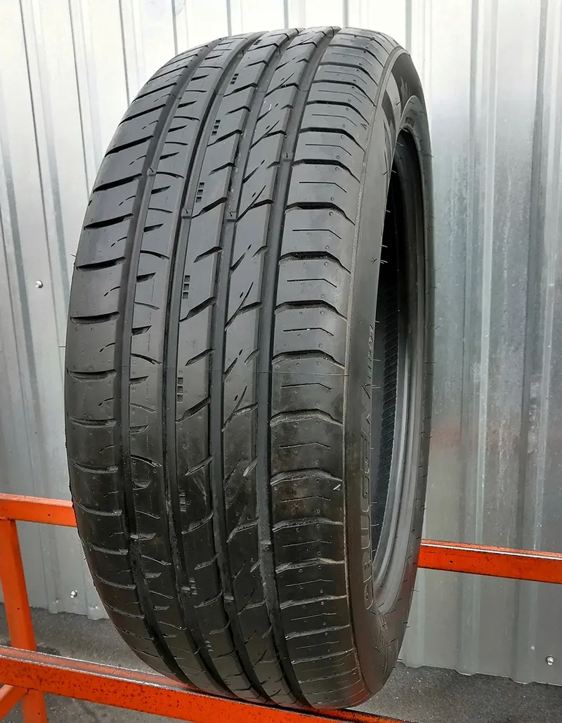Б/у шина 235/55 R19 Kumho Crugen HP91