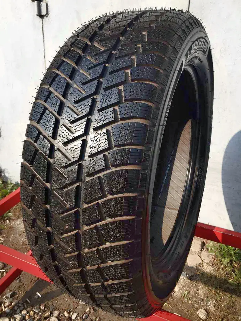 Новая шина 235/55 R19 Michelin Latitude Alpin, фото 1