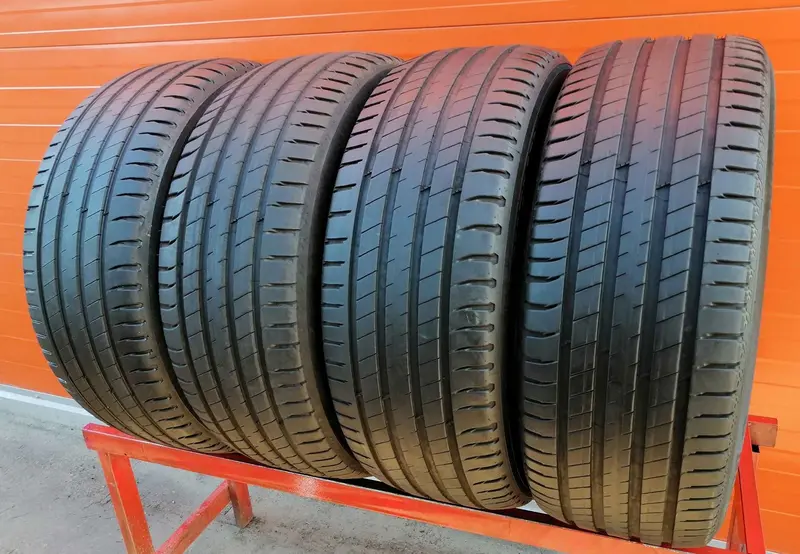 Комплект б/у шин 235/55 R19 Michelin Latitude Sport 3