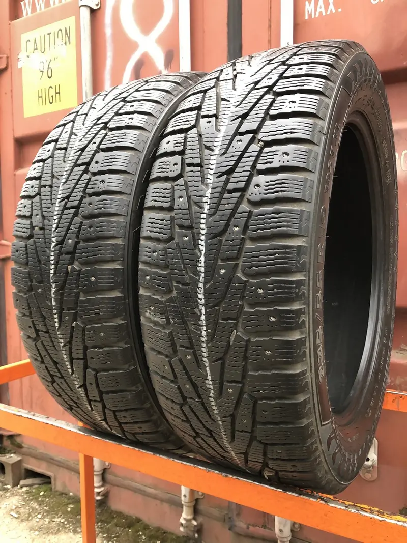 Пара б/у шин 235/55 R19 Nokian Hakkapeliitta 8 SUV, фото 1