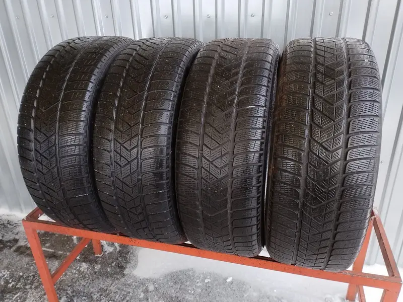Комплект б/у шин 235/55 R19 Pirelli Scorpion Winter