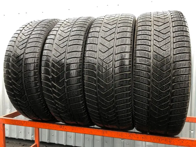 Комплект б/у шин 235/55 R19 Pirelli Scorpion Winter