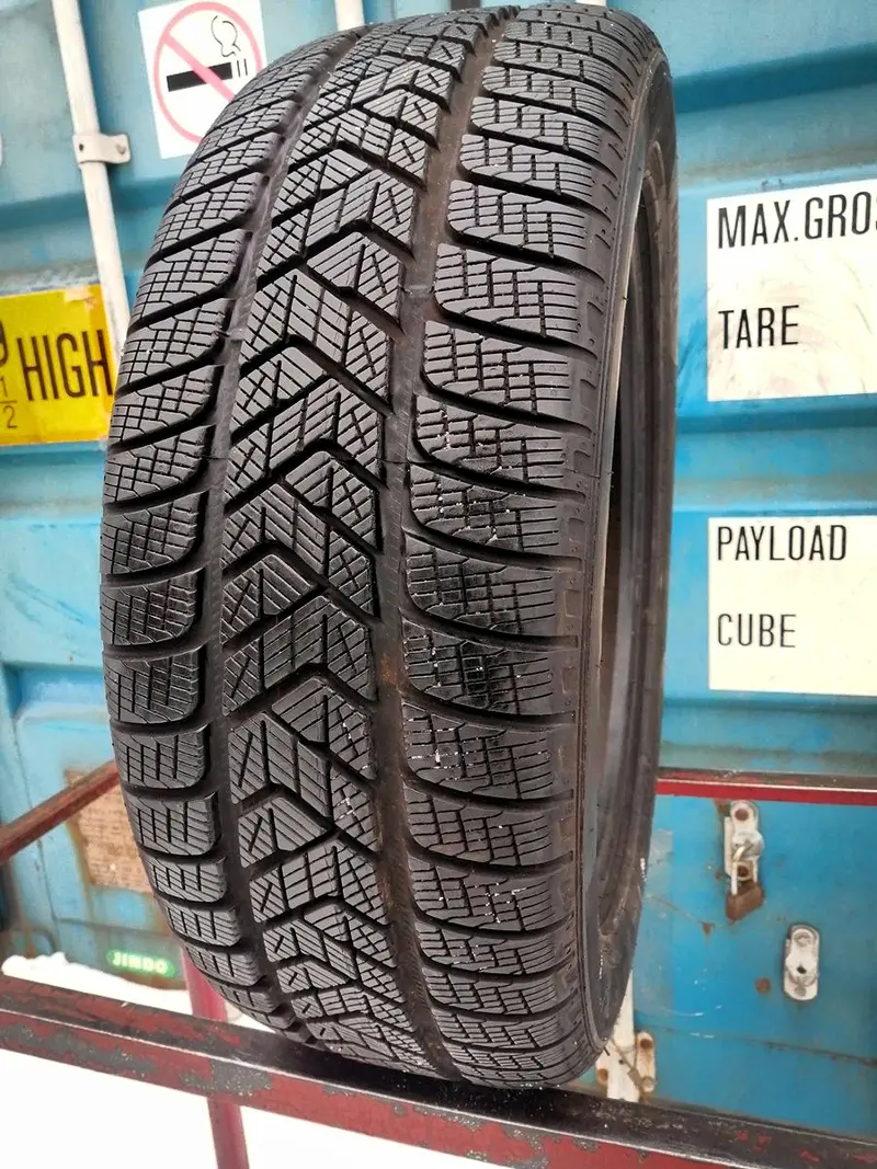 Б/у шина 235/55 R19 Pirelli Scorpion Winter, фото 1