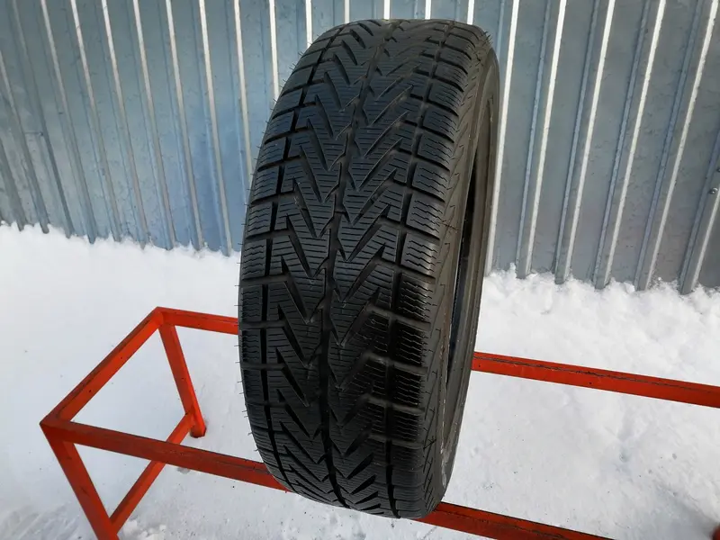 Б/у шина 235/55 R19 Vredestein Wintrac Xtreme