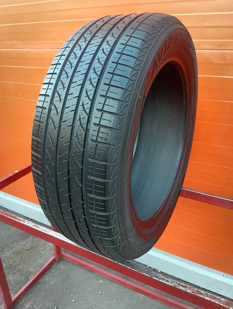 Б/у шина 235/55 R19 Yokohama Avid GT S35