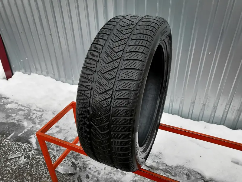 Б/у шина 235/55 R20 Pirelli Scorpion Winter