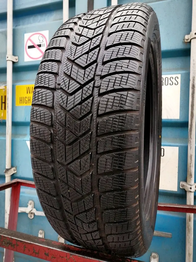 Б/у шина 235/55 R20 Pirelli Scorpion Winter, фото 1