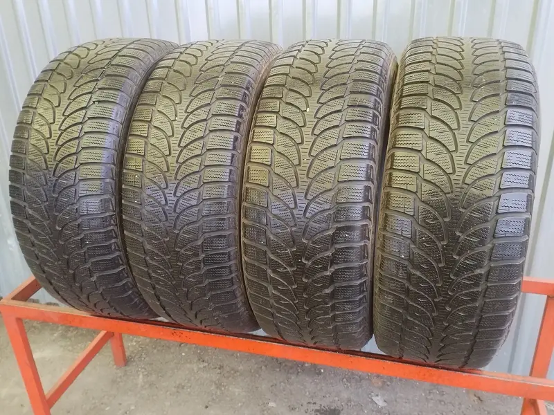 Комплект б/у шин 235/60 R16 Bridgestone Blizzak LM-80