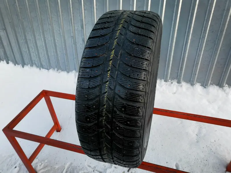 Б/у шина 235/60 R16 Bridgestone Ice Cruiser 5000