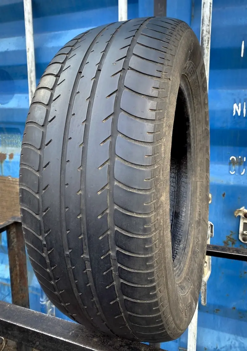 Б/у шина 235/60 R16 Goodyear Eagle NCT5