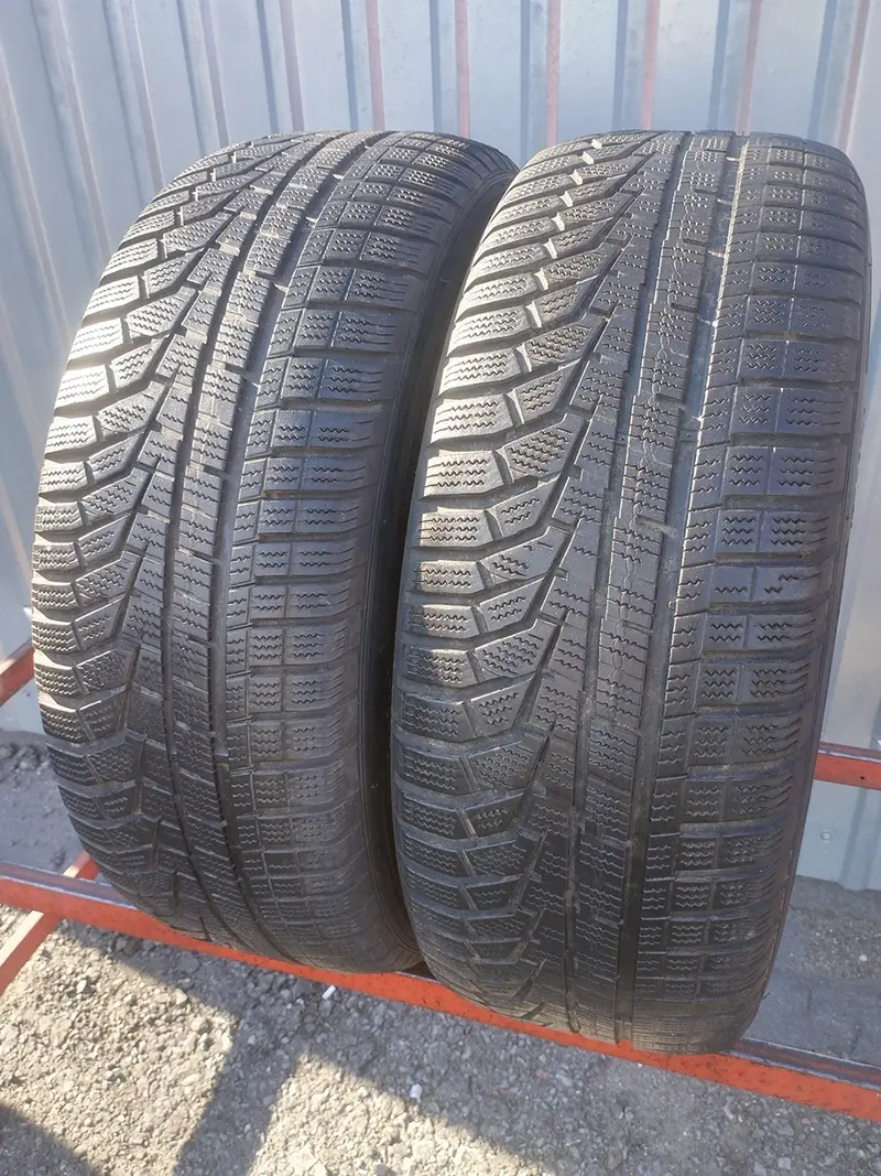 Пара б/у шин 235/60 R16 Hankook Winter I Cept Evo2 W320