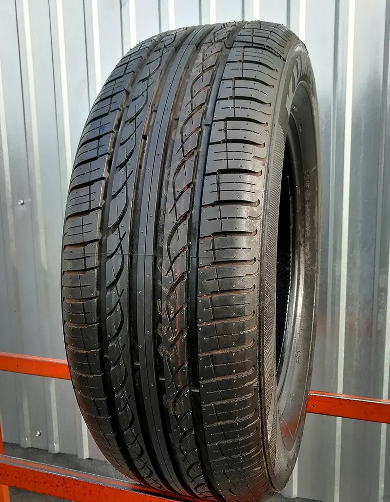 Б/у шина 235/60 R16 Kumho Solus KH 16