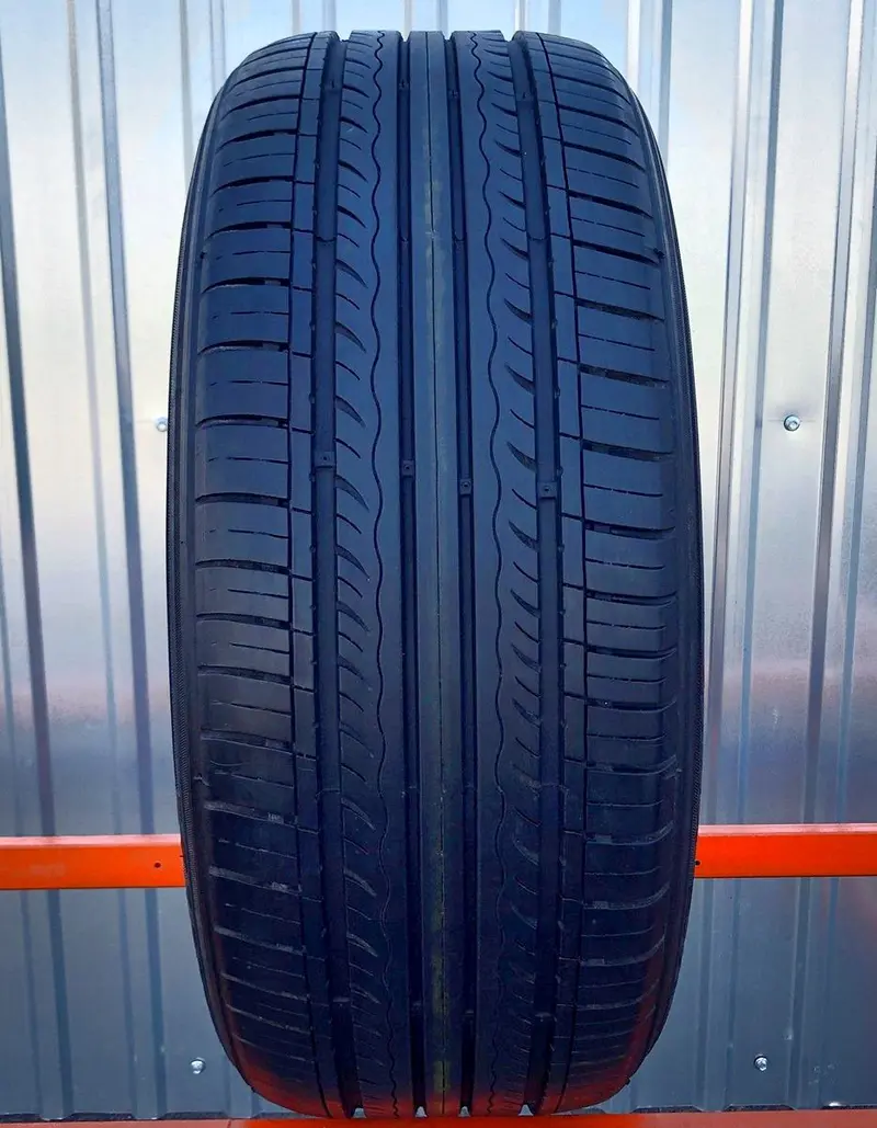 Б/у шина 235/60 R16 Kumho Solus KH 17