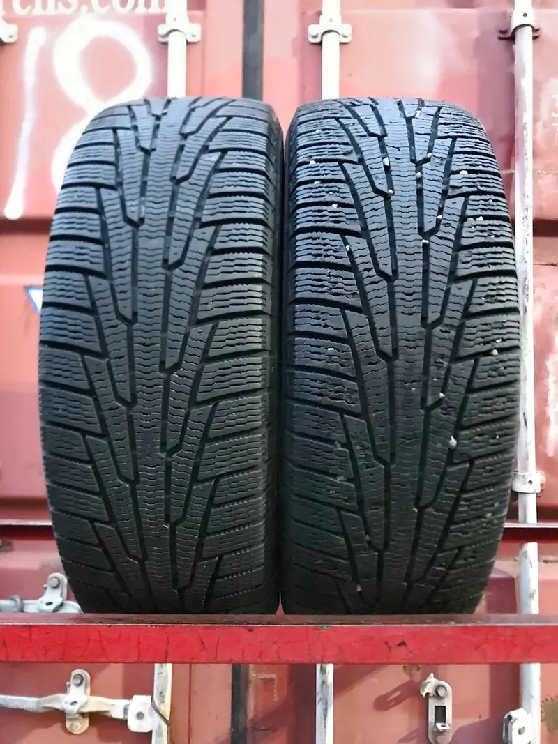 Пара б/у шин 235/60 R16 Nokian Hakkapeliitta R