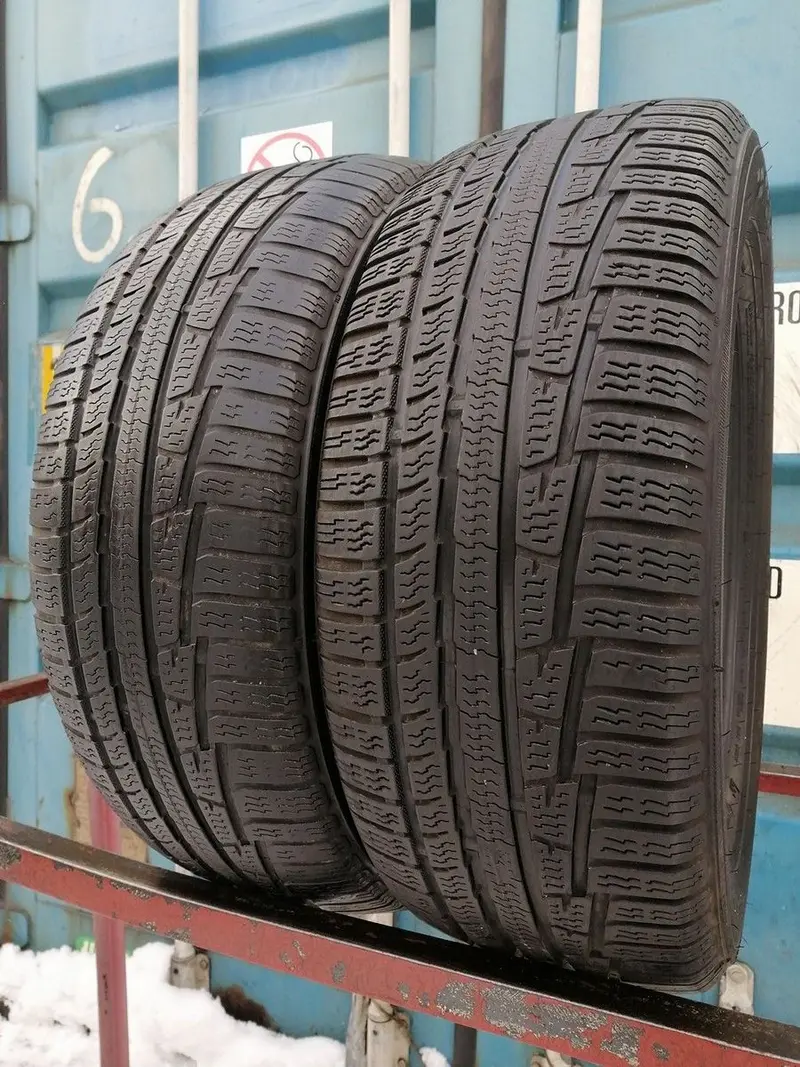 Пара б/у шин 235/60 R16 Nokian WR A3