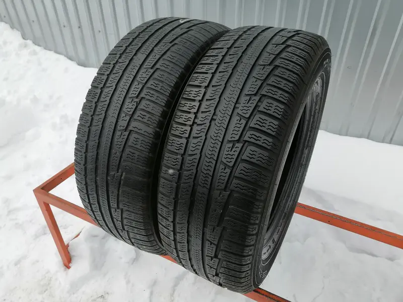 Пара б/у шин 235/60 R16 Nokian WR A3
