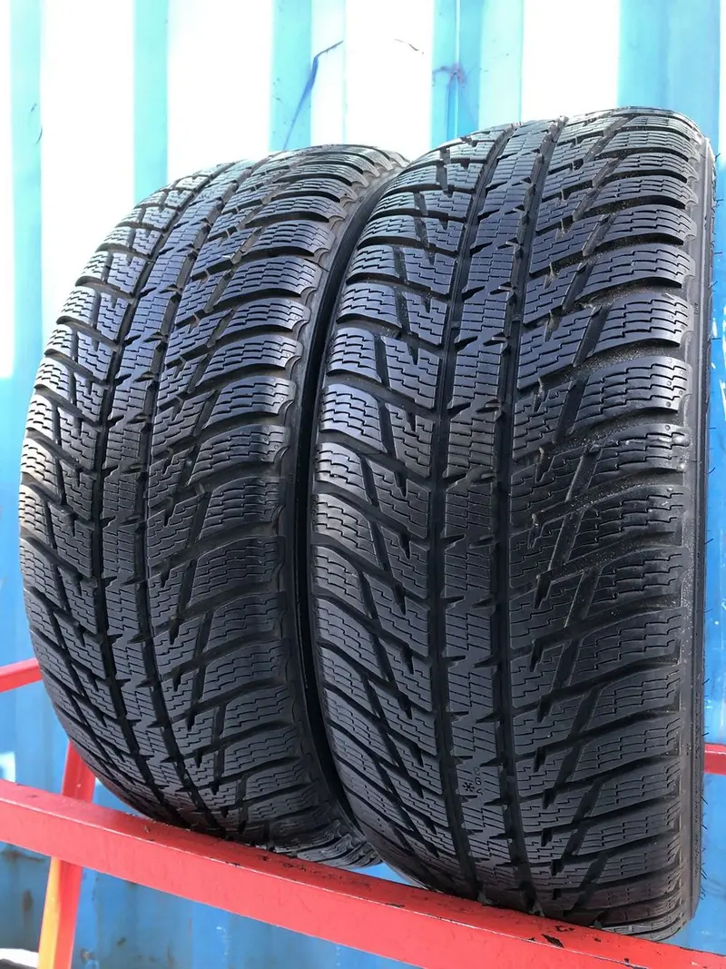 Пара б/у шин 235/60 R16 Nokian WR SUV 3