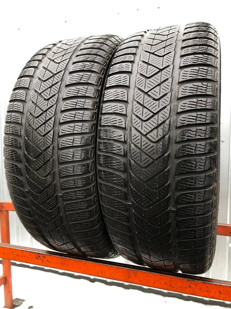Пара б/у шин 235/60 R16 Pirelli Winter Sottozero 3