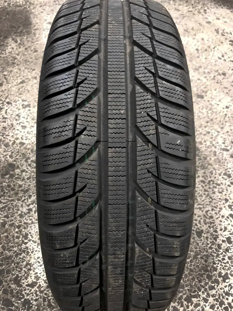 Б/у шина 235/60 R16 Toyo Snowprox S943, фото 1