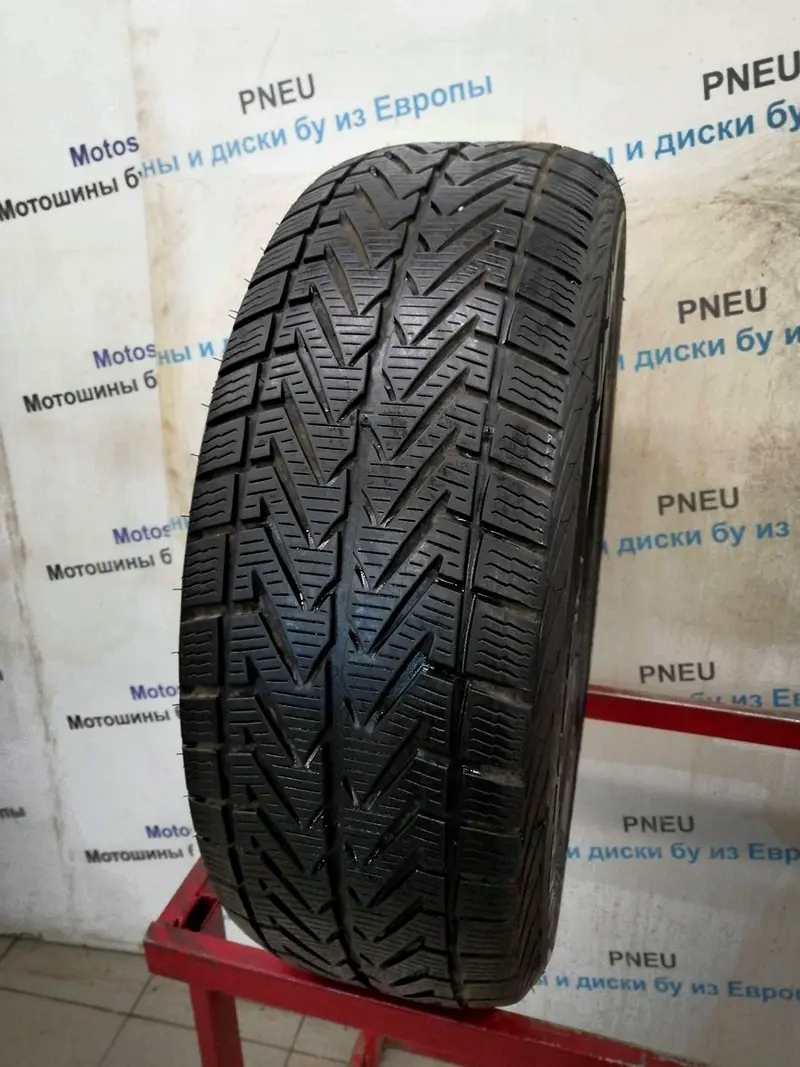 Б/у шина 235/60 R16 Vredestein Wintrac Xtreme