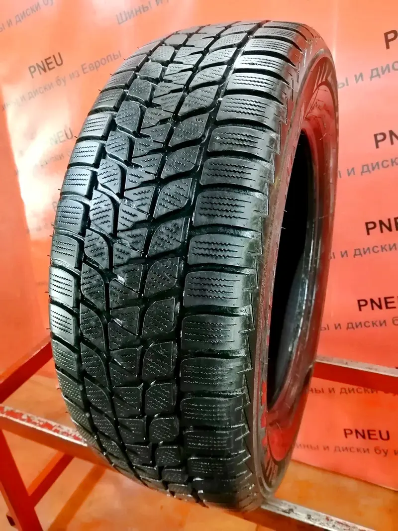 Б/у шина 235/60 R17 Bridgestone Blizzak LM25
