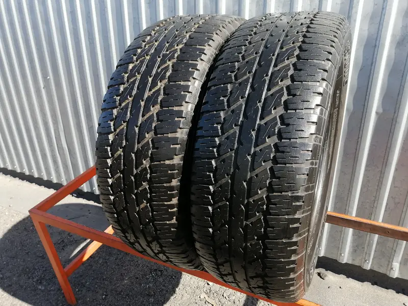 Пара б/у шин 235/60 R17 Bridgestone Dueler A/T 693