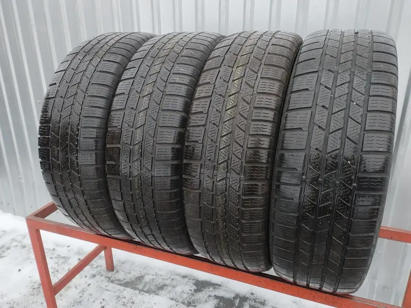 Комплект б/у шин 235/60 R17 Continental ContiCrossContact Winter