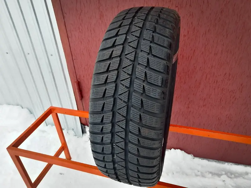 Новая шина 235/60 R17 Falken Eurowinter HS-449, фото 1