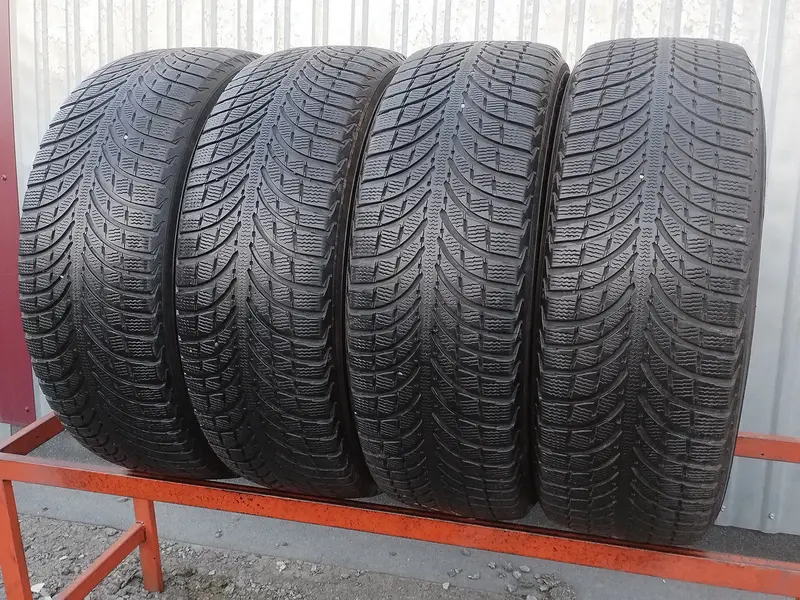 Комплект б/у шин 235/60 R17 Michelin Latitude Alpin LA2