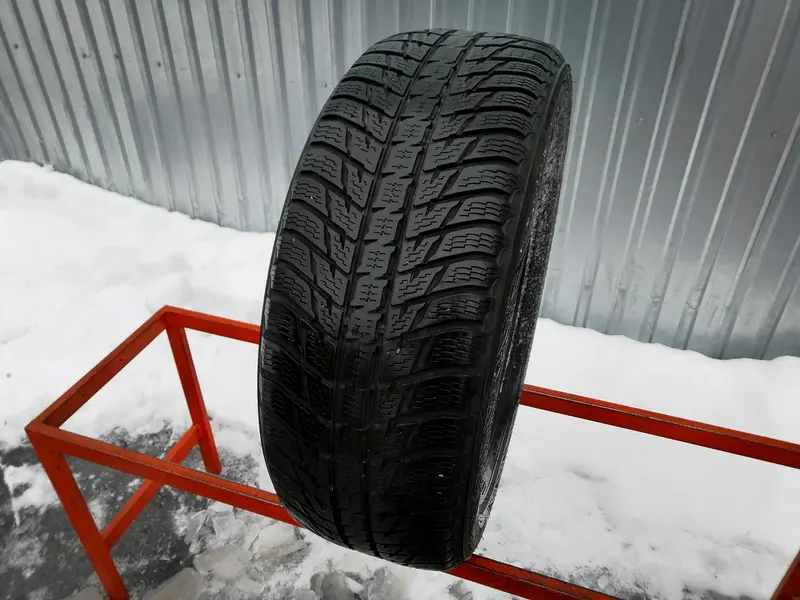 Б/у шина 235/60 R17 Nokian WR SUV 3