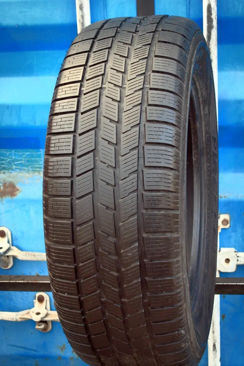 Б/у шина 235/60 R17 Pirelli Scorpion Ice & Snow, фото 1