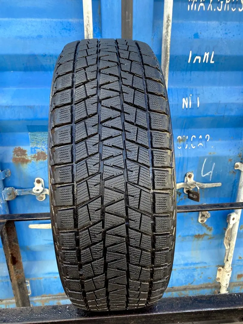 Б/у шина 235/60 R18 Bridgestone Blizzak DM-V1