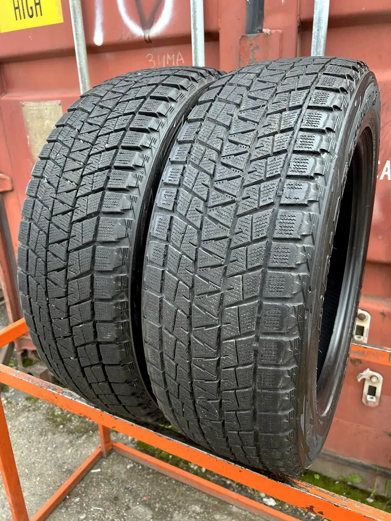 Пара б/у шин 235/60 R18 Bridgestone Blizzak DM-V1, фото 1