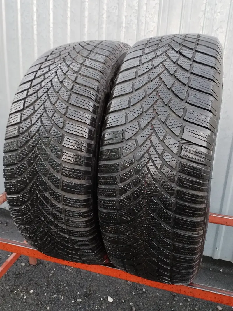 Пара б/у шин 235/60 R18 Bridgestone Blizzak LM-005