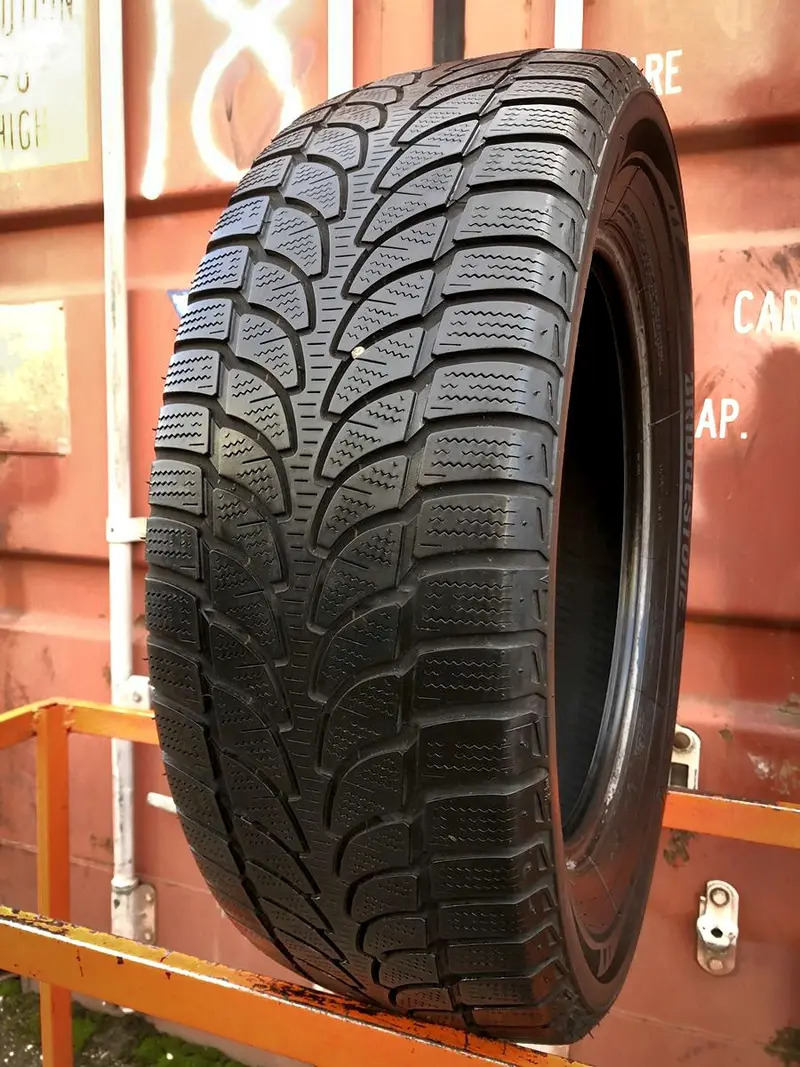 Б/у шина 235/60 R18 Bridgestone Blizzak LM-80 EVO, фото 1