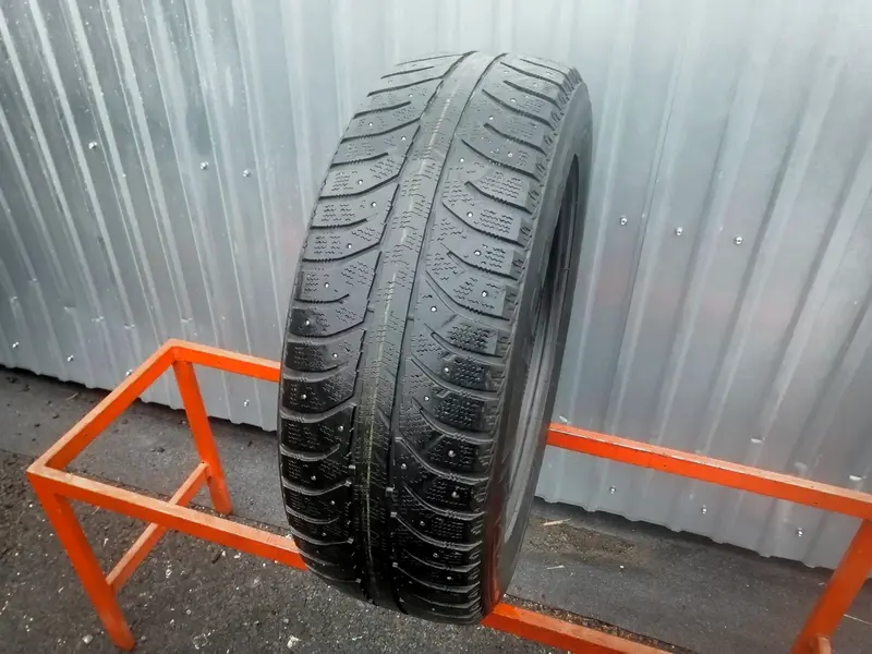 Б/у шина 235/60 R18 Bridgestone Ice Cruiser 7000