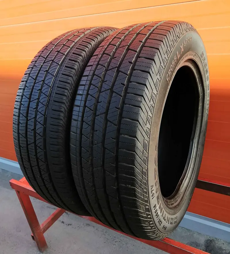 Пара б/у шин 235/60 R18 Continental ContiCrossContact LX Sport