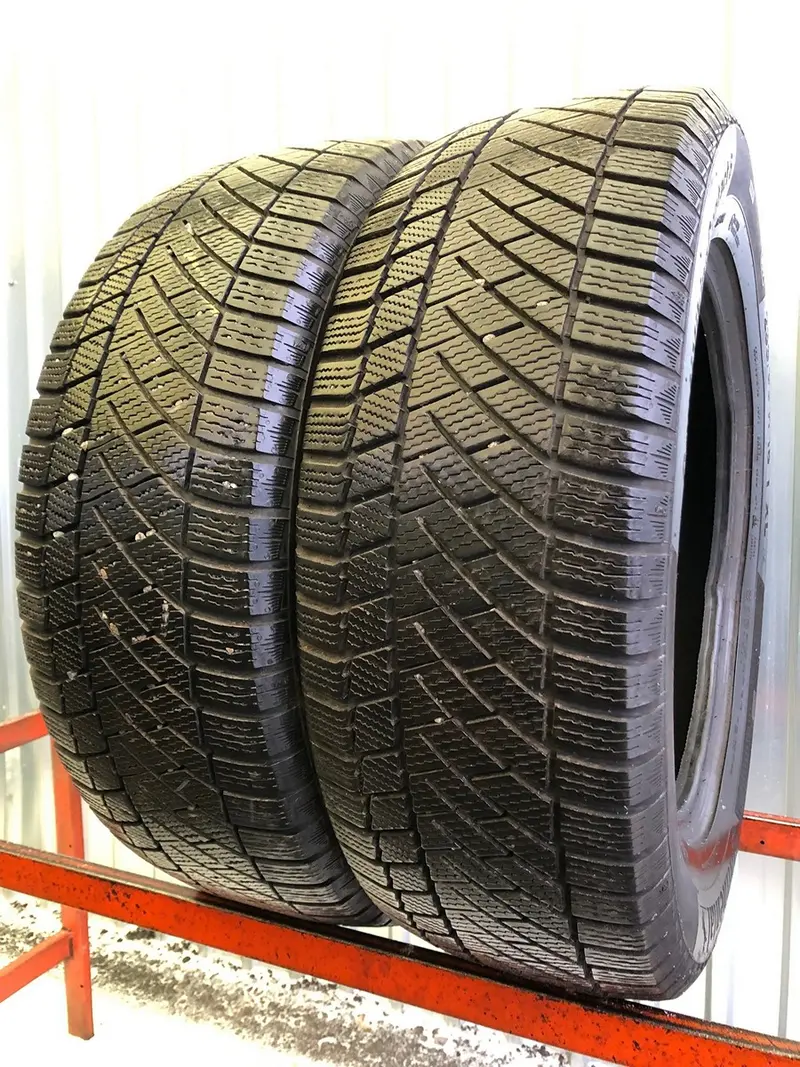 Пара б/у шин 235/60 R18 Continental ContiVikingContact 6 SUV