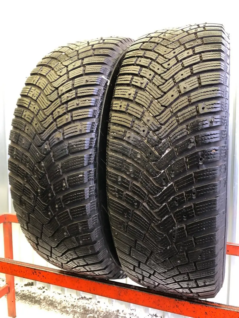 Пара б/у шин 235/60 R18 Continental IceContact 3