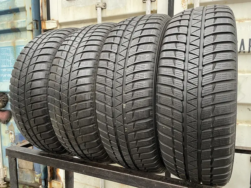 Комплект б/у шин 235/60 R18 Falken Eurowinter HS-449