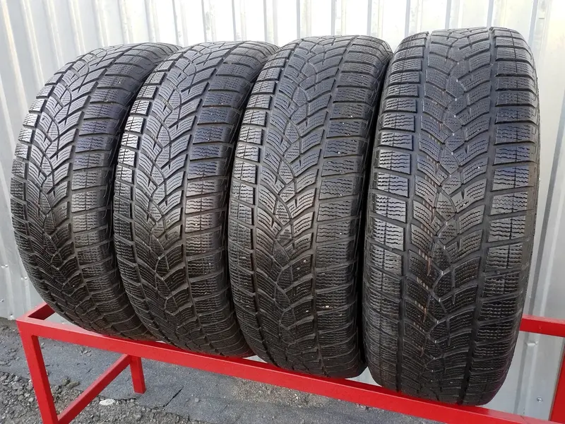 Комплект б/у шин 235/60 R18 Goodyear Ultra Grip Perfomance GEN-1 SUV