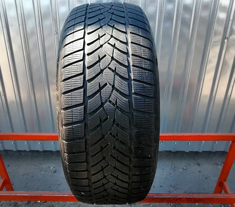 Б/у шина 235/60 R18 Goodyear Ultra Grip Perfomance GEN-1 SUV, фото 1
