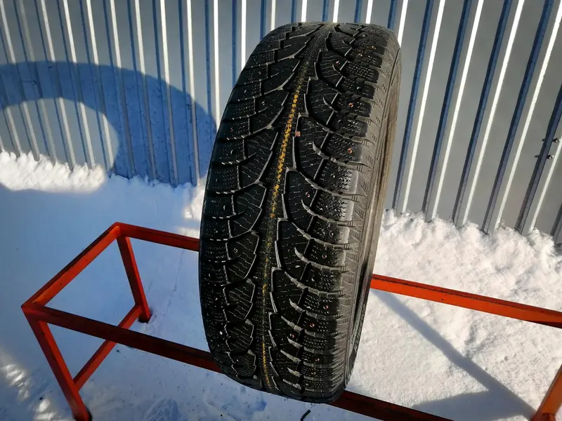 Б/у шина 235/60 R18 Hankook Winter I Pike RW11